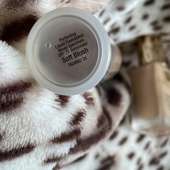 Foundation bundle - Picture 7 of 7